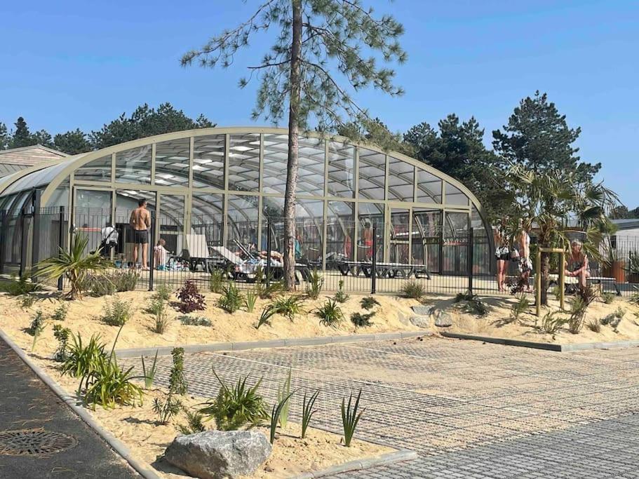 Cottage Dans Parc Residentiel De Loisirs, Piscine, 150M De La Mer جولوفيل ليه باه المظهر الخارجي الصورة